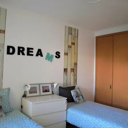 Apartment Ericeira アパート エリセイラ